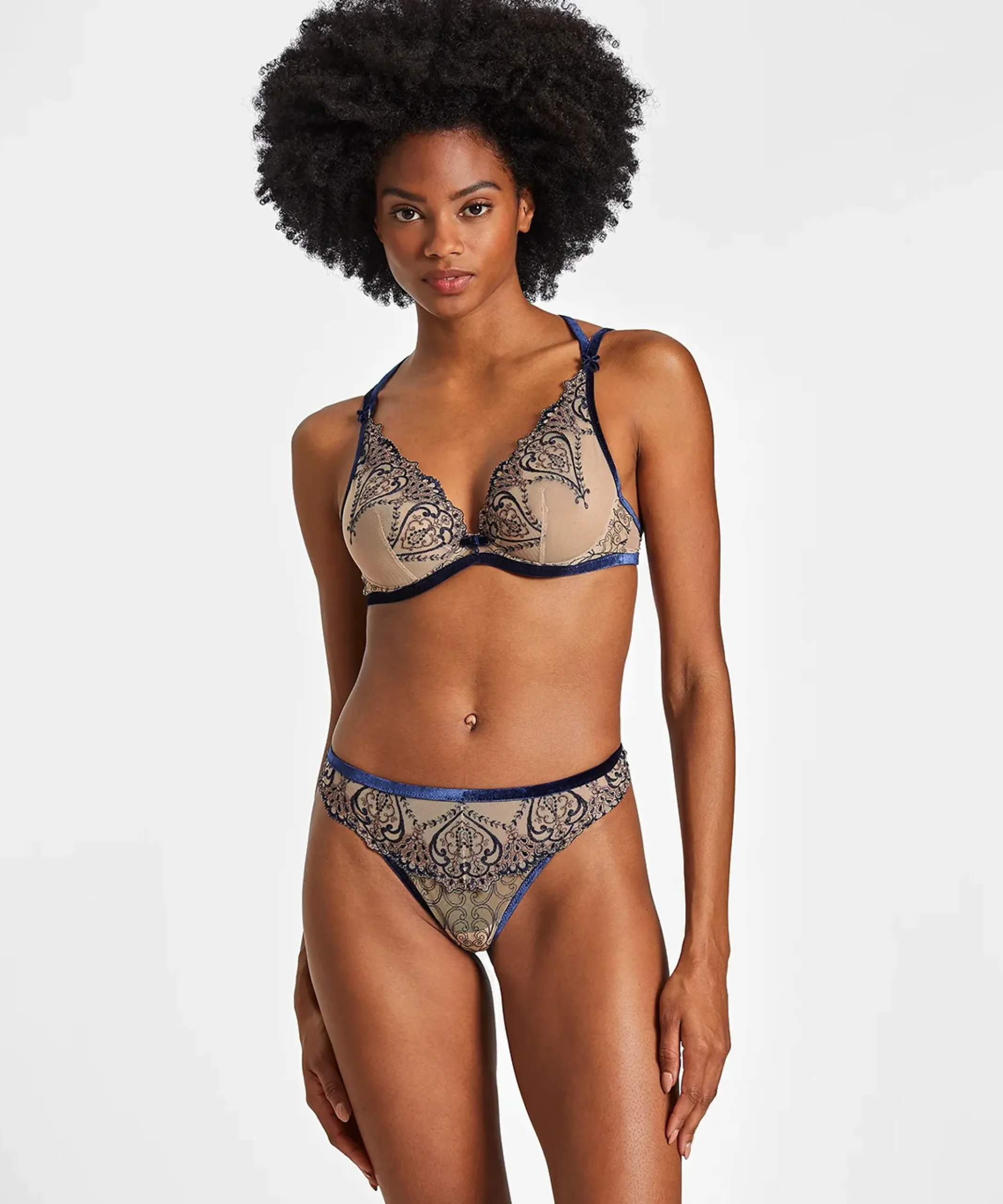 Coeurs Enlacés Tanga
