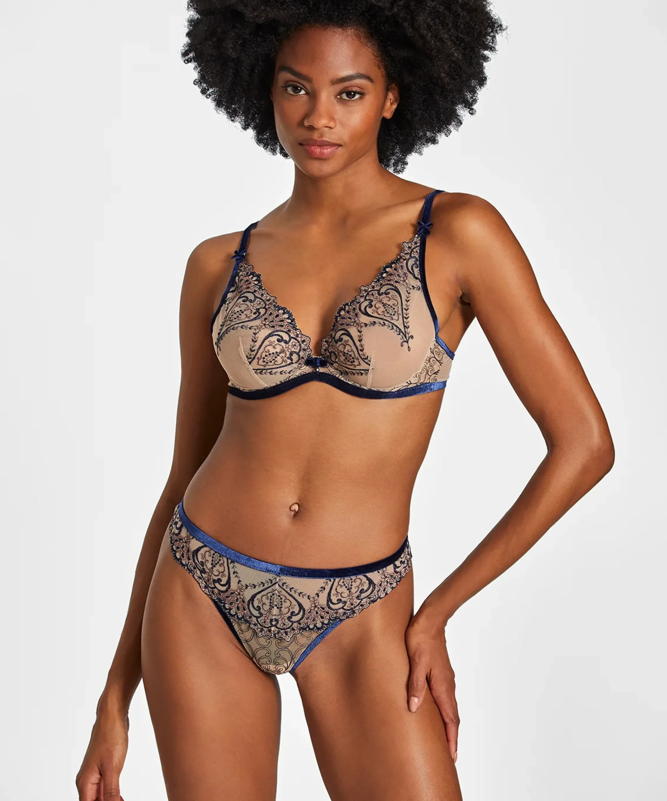 Coeurs Enlacés Tanga