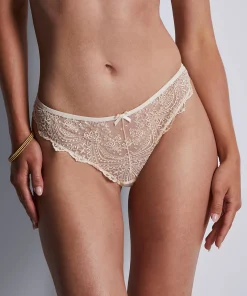 Écrin Noir Tanga