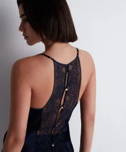 Midnight Whisper Top à fines bretelles