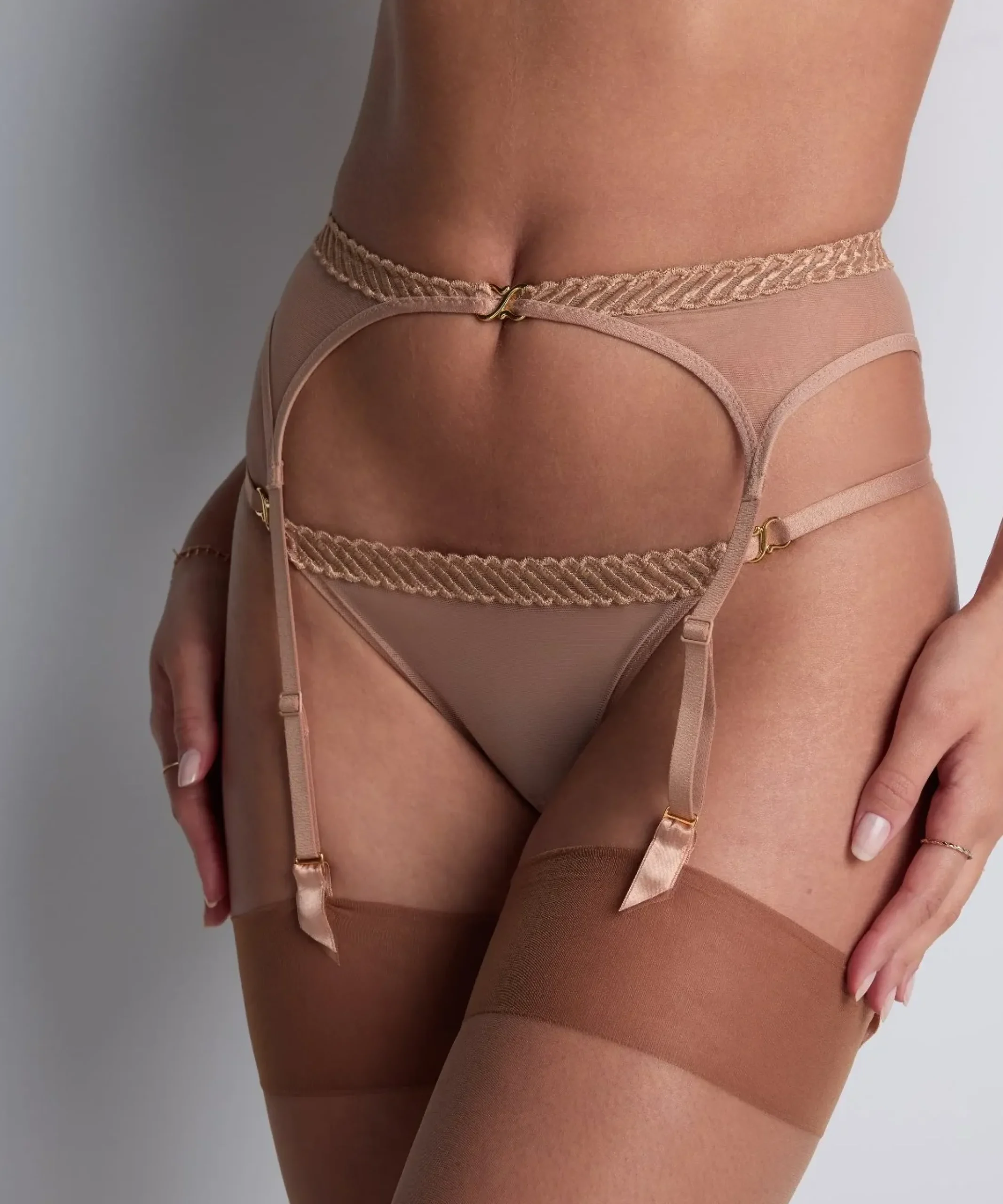 Sheer Emotion Porte-jarretelles