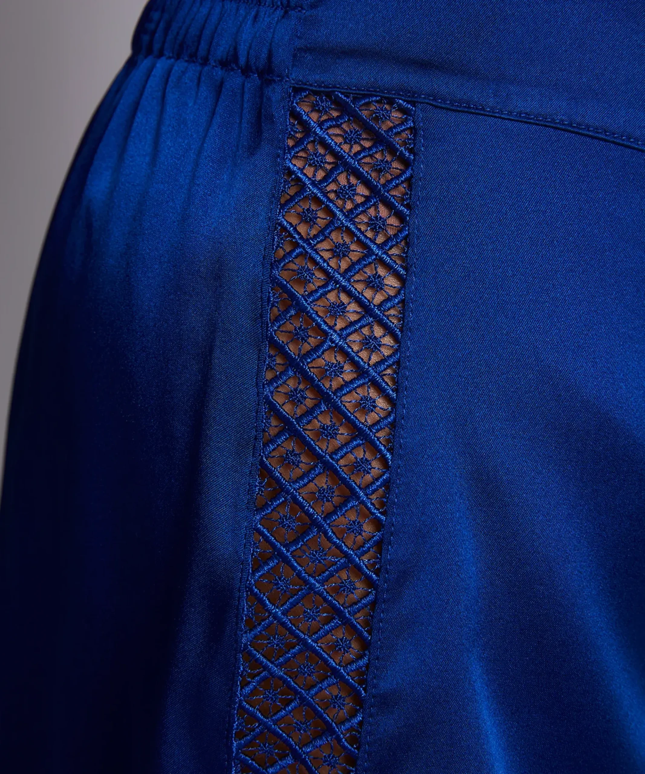 Silk Desire Shorty