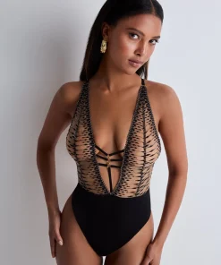 Voodoo Kiss Body